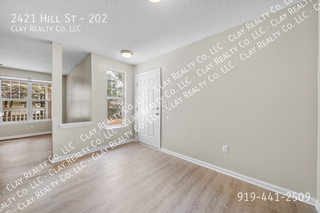 2421 Hill St in Raleigh, NC - Building Photo - Building Photo