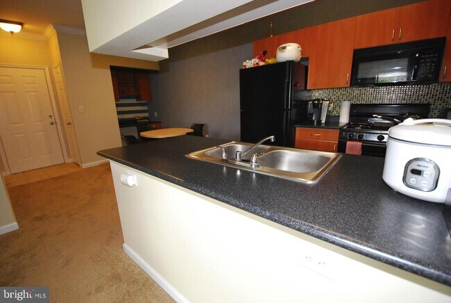 19606 Galway Bay Circle-Unit -404 in Germantown, MD - Building Photo - Building Photo