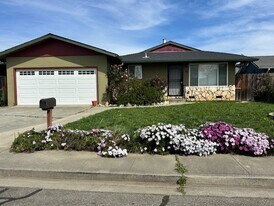 254 De Soto Dr in Fairfield, CA - Building Photo