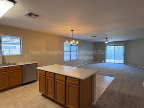 3045 W Silver Sage Ln in Phoenix, AZ - Building Photo - Building Photo