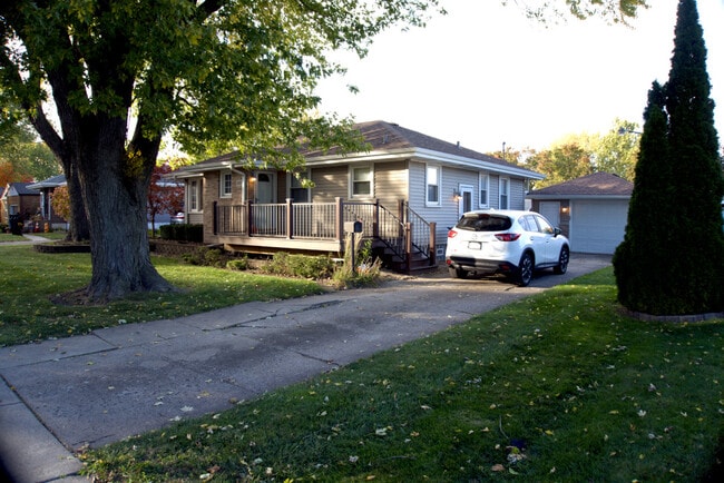 3123 Garfield Ave in Highland, IN - Foto de edificio - Building Photo