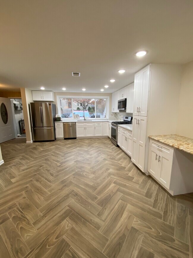 40 E 22nd St Rentals in Bayonne, NJ