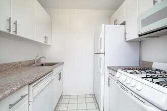 227 Mulberry St in New York, NY - Building Photo - Building Photo