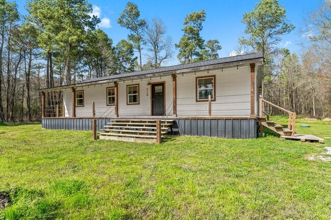 218 Hall Dr S in Montgomery, TX - Building Photo - Building Photo