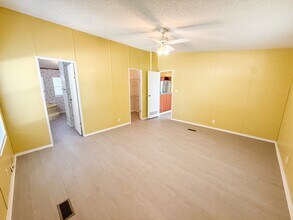 4506 Legend Falls in San Antonio, TX - Building Photo - Building Photo