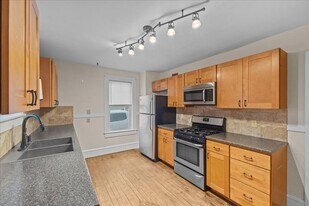 23 West Ln in Winooski, VT - Building Photo