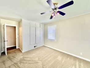 1425 Sharon St in Janesville, WI - Building Photo - Building Photo