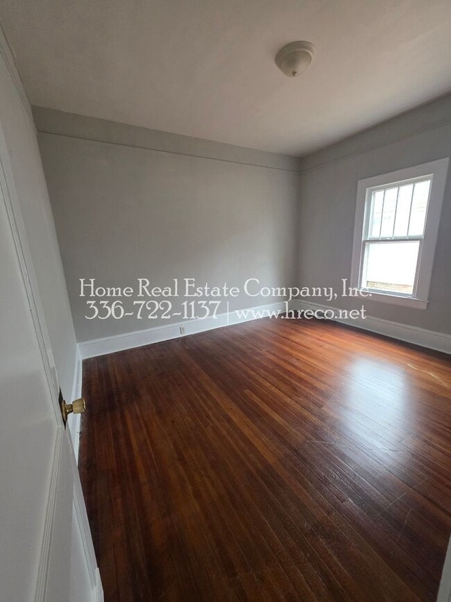 208 Clayton St in Winston-Salem, NC - Building Photo - Building Photo