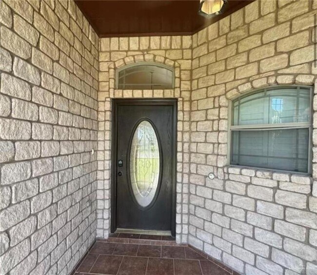 7 Resplandor St in Mission, TX - Building Photo - Building Photo