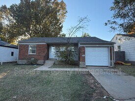 517 S Midwest Blvd in Midwest City, OK - Building Photo