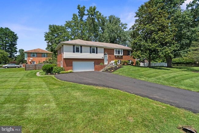17479 QUEEN ELIZABETH Dr in Olney, MD - Building Photo - Building Photo