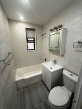 150 West End Ave, Unit 5H in Brooklyn, NY - Building Photo - Building Photo
