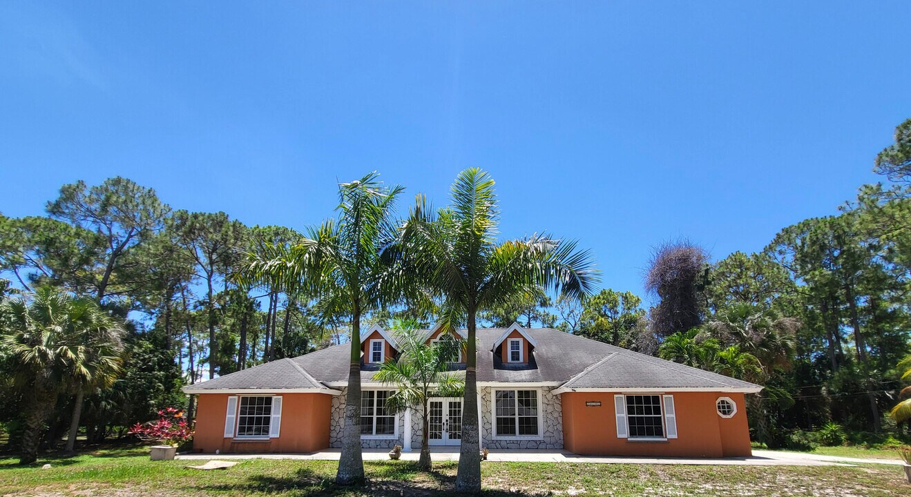16190 64th Pl N in Westlake, FL - Building Photo