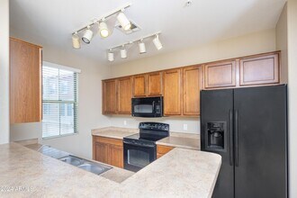 240 W Juniper Ave in Gilbert, AZ - Building Photo - Building Photo