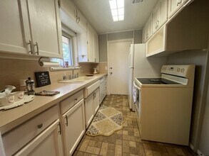 2816 Orlando Rd in The Village, OK - Building Photo - Building Photo