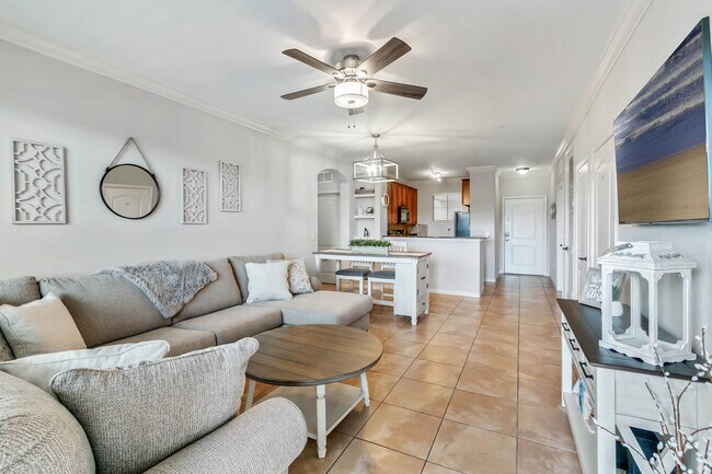 903 Charo Pky, Unit 832 in Davenport, FL - Foto de edificio - Building Photo