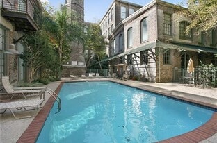 920 Poeyfarre St, Unit 211 in New Orleans, LA - Building Photo