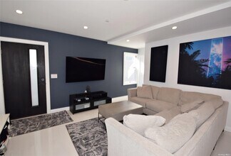 102 Tennessee Ave in Long Beach, NY - Building Photo - Building Photo