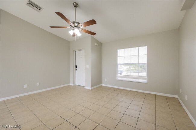 2302 Loraine Ave S in Lehigh Acres, FL - Building Photo - Building Photo