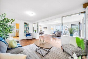 5701 Haleola St in Honolulu, HI - Building Photo