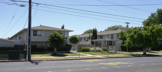 Stoneridge Apartments in Concord, CA - Building Photo - Building Photo