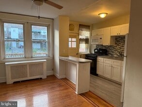 5138 Akron St in Philadelphia, PA - Building Photo - Building Photo