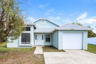 12832 Dunhill Dr in Tampa, FL - Building Photo