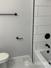 1 Upperbrook Ct in Sayreville, NJ - Building Photo - Building Photo