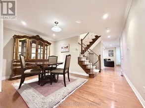 158 Gail Parks Crescent in Newmarket, ON - Building Photo - Building Photo