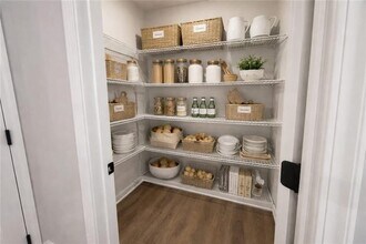 3467 Iron Hearth Bnd in Snellville, GA - Building Photo - Building Photo