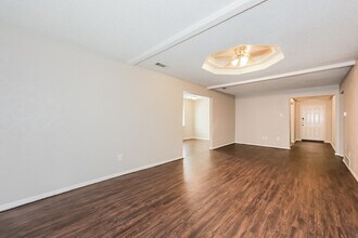 10424 Muskogee Dr in Dallas, TX - Building Photo - Building Photo
