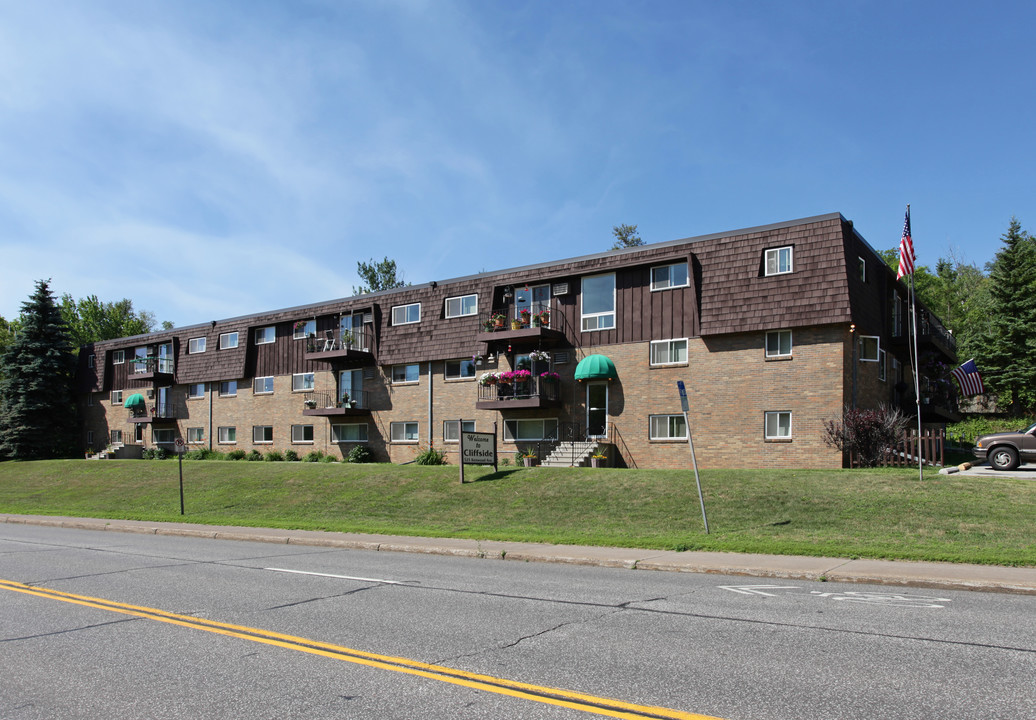 Cliffside Apartments in Duluth, MN - Building Photo