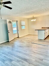 1006 New St in Hampton, VA - Foto de edificio - Building Photo