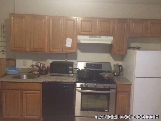 9 Fulkerson St in Cambridge, MA - Foto de edificio - Building Photo