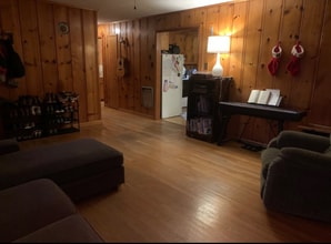 525 Short Creek Rd in Linden, TN - Foto de edificio - Building Photo