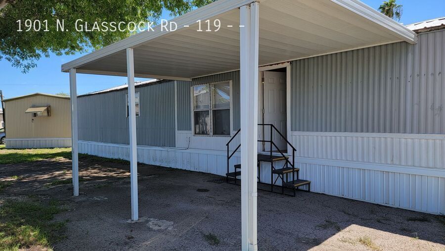 1901 N Glasscock Rd in Mission, TX - Building Photo
