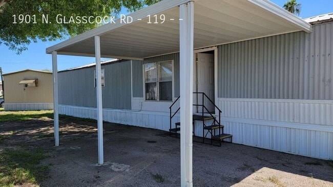 property at 1901 N Glasscock Rd