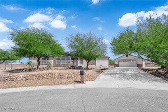 6425 W Quail Ave in Las Vegas, NV - Building Photo - Building Photo