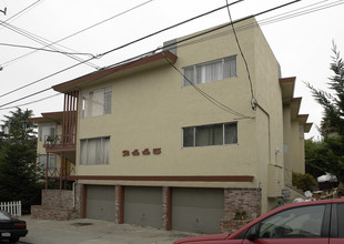 2445 8th Ave in Oakland, CA - Building Photo - Building Photo