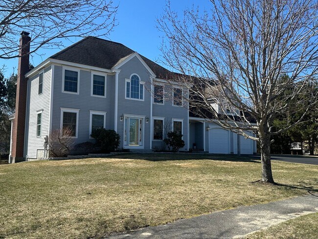 26 Fowler Farm Rd in Scarborough, ME - Building Photo - Building Photo