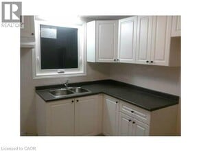 252 Homewood Ave in Hamilton, ON - Building Photo - Building Photo