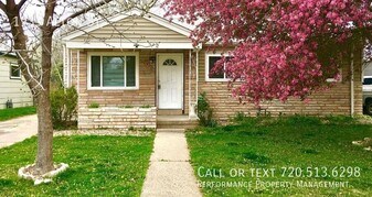 1933 Alton St in Aurora, CO - Building Photo
