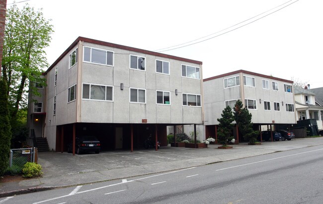 Capitol Hill 16 Apartments in Seattle, WA - Building Photo - Building Photo