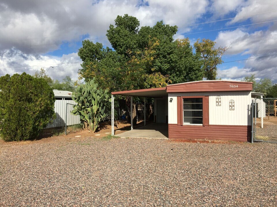 7634 E Gale Ave in Mesa, AZ - Building Photo