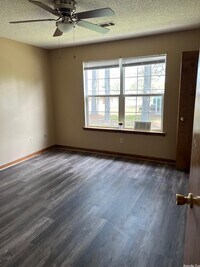 1009 Skillern photo'