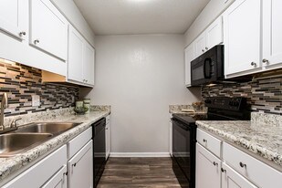 Pinewood at National Hills Apartments