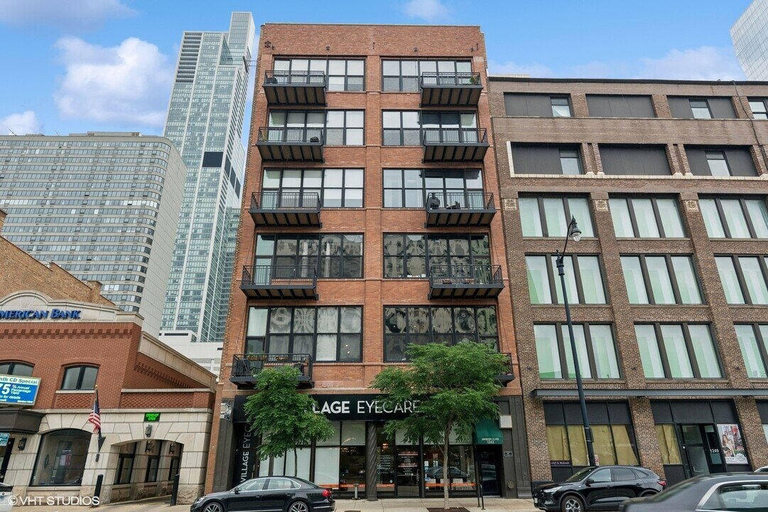 1243 S Wabash Ave in Chicago, IL - Building Photo