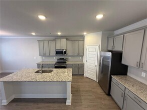 7327 Rocklin Ln in Flowery Branch, GA - Building Photo - Building Photo