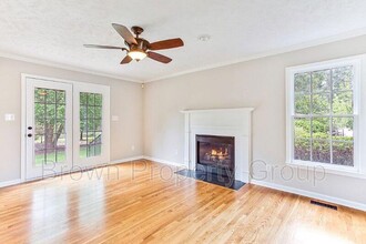 843 Foxcroft Dr in Fayetteville, NC - Building Photo - Building Photo
