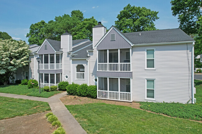 Chatham Wood Apartments in High Point, NC - Building Photo - Building Photo